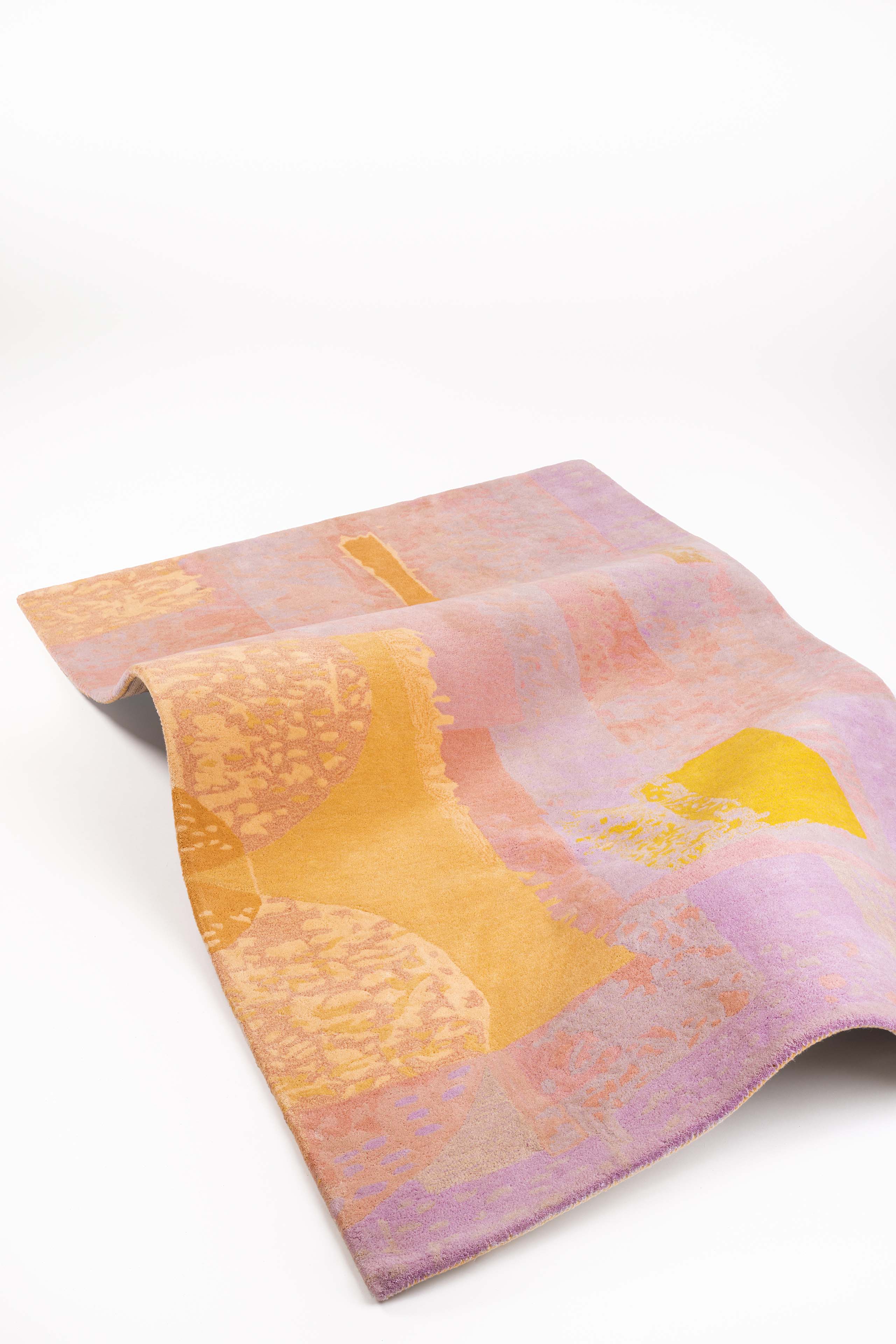 Hand-tufted Rug- Golden Hour Rhapsody