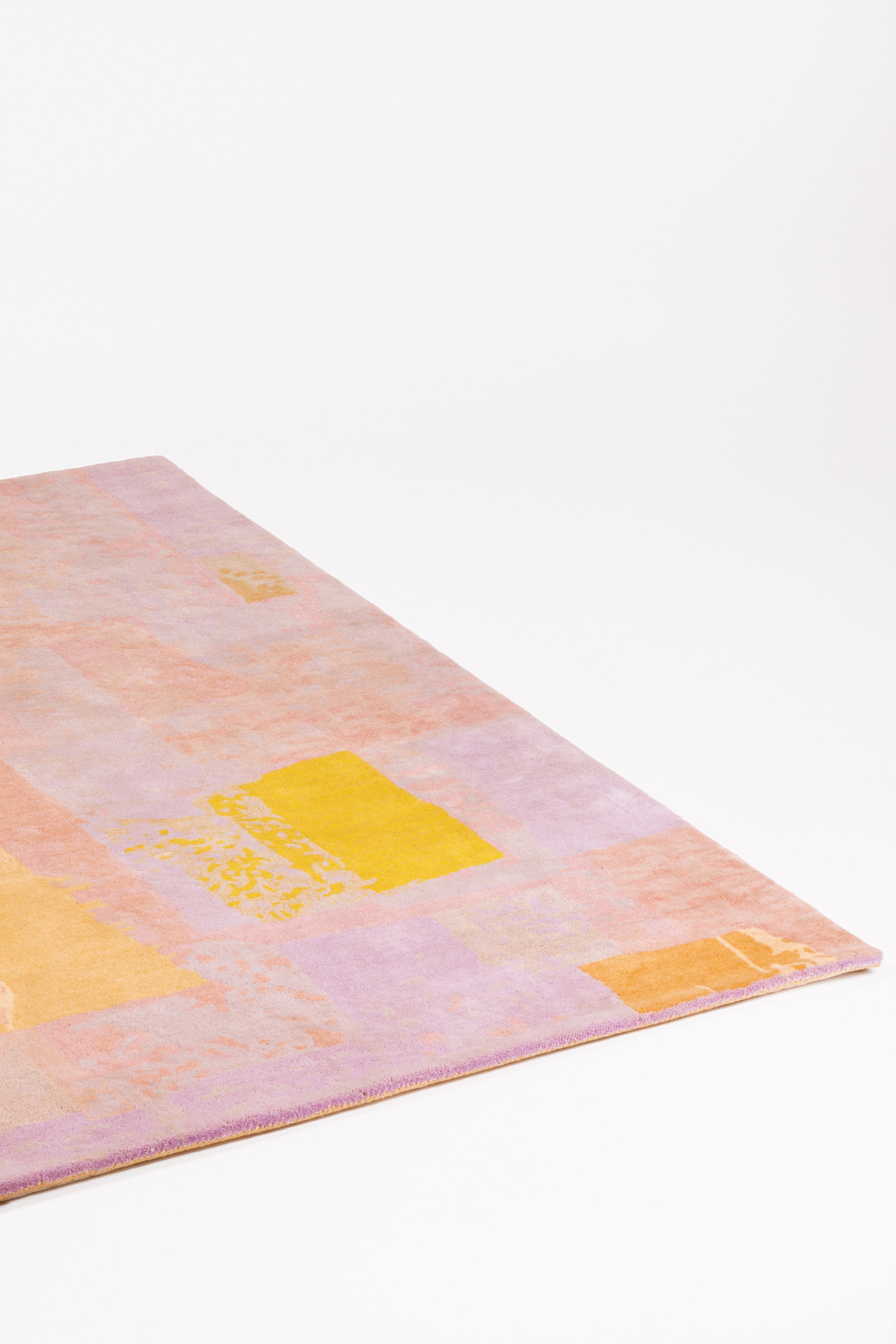 Hand-tufted Rug- Golden Hour Rhapsody